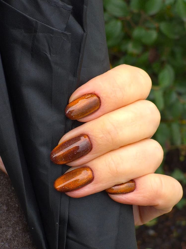 Бурштиновий дизайн нігтів — Symbol Kraków